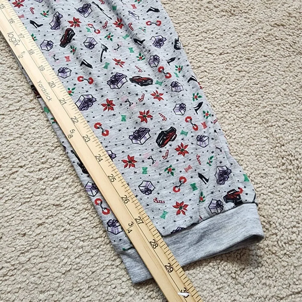 Savage X Fenty Mens Holiday Jumper Pajamas Size M Long Johns Open Back One Piece